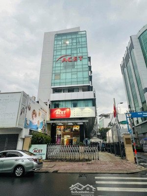 toà building mt đường 3/2 quận 10.. dt 11 x 30m = 3.000m2...hầm - 10 tầng - hđt 800 tr - giá 110 tỷ