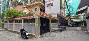 bán biệt thự đẹp, ở ngay, 240m2, 3t, căn góc, hxh tại phan xích long, p.3, q. phú nhuận. 38 tỷ (tl)