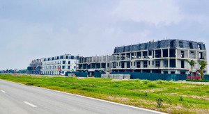 bán liền kề tại kđt mỹ trung, dự kiến 50 triệu/m2, 70m2, pháp lý đầy đủ, sổ đỏ cầm tay