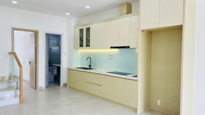 cho thuê căn 2 phòng ngủ đầy đủ nội thất sun casa