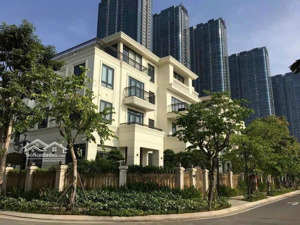 biệt thự vic ba son quận 1 - 225m2 giá 190 tỷ - lh tuấn .xem nhà thực tế.