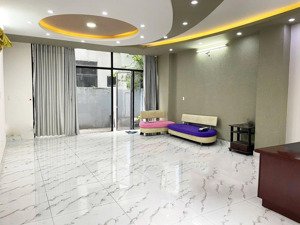 cho thuê mặt bằng tầng trệt gần mầm non sơn ca cát lái q2, dt 80m2, 2 cửa vào, 1 toilet, 1 sân sau