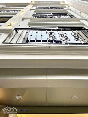 bán gấp nhà hồ tùng mậu, 35m2, 5t, giá 6.9 tỷ, sát phố, nhà mới koong