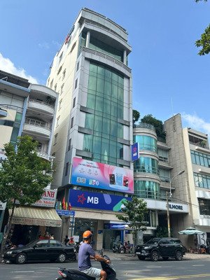 ngộp bank! chuyển nhượng tòa nhà siêu hiếm nguyễn trãi, p.3, quận 5-hầm +8 tầng- hđt 200tr/th-40 tỷ