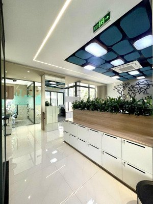 rất hot- cho thuê biệt thự/villa saigon mystery full nội thất văn phòng 10mx18m - 100 triệu/tháng .