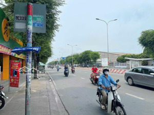 bán nhà mặt tiền đường lê trọng tấn kinh doanh đa ngành ngay trường đại học công nghệ thực phẩm