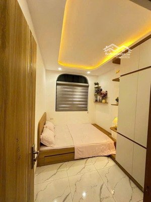 bán tòa nhà đại linh 7 tầng 6m-dòng tiền 70tr/tháng thang máy full nội thất giá 26.8 tỷ