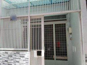 cho thuê nhà 196 tô hiến thành, p15, quận 10 - dt 4x16m, trệt gác - giá rẻ 12triệu chính chủ