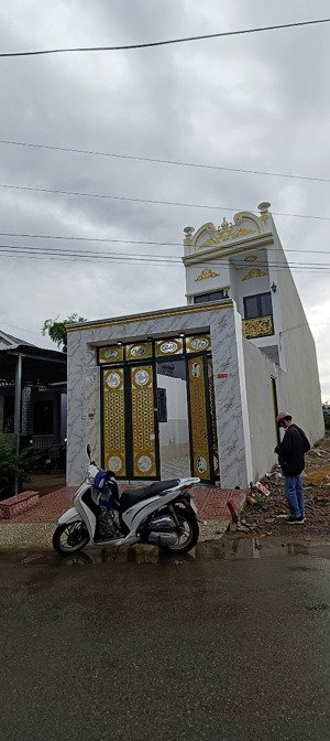 nhà đường võ văn vân 72m2 1t1l