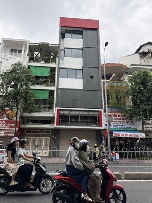 mặt tiền 130 khánh hội, phường 6, quận 4 - dt 6x20m, 6 tầng có thang máy - giá tốt