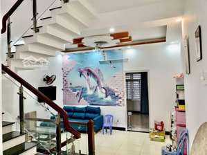 sát mt hoàng diệu, 80m2, 4 tầng, gia chủ xây đang ở, cực chắc, 4pn, sân thượng, 5.2 tỷ