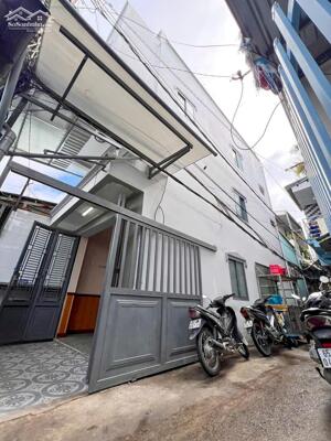 Nhà trệt lửng lầu hẻm 56 Hùng Vương - Gần siêu thị Vincom