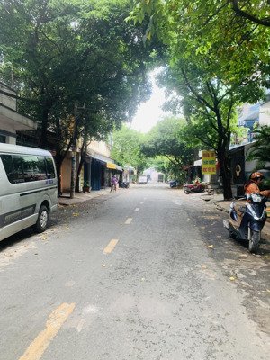 bán đất hxh , đường phạm văn bạch, ngang 5 mét, 90m2, giá 7 tỷ nhỉnh