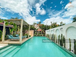 bán villa gần ngay trung tâm hội an dòng tiền hơn 100 triệu/tháng chỉ nhỉnh 12 tỷ