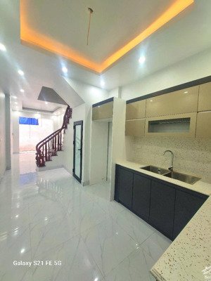 bán nhà ngõ phan bá vành - gần bv chất lượng cao. giá chỉ 23xx tỷ