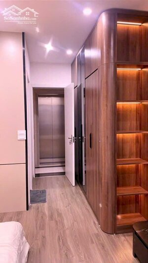 TẦM TIỀN, NHÀ MỚI PHÂN LÔ NGUYỄN VĂN CỪ 40M, 7T, MT4M, THANG MÁY, GARA, FULL NỘI THẤT.