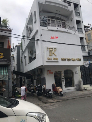 mt trần khắc chân q1 dt: 4,5x10,3 lầu, giá bán: 15,5 tỷ