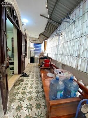 Cho thuê căn hộ Tập thể Tầng 2 ngõ 160 Nguyễn An Ninh 60m2, 2 ngủ, chỉ 5.5 Triệu