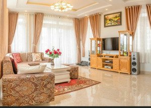 chốn nghỉ giữa lòng đà lạt mộng mơ. nơi 7 phòng ngủ mở ra bình yên & doanh thu 100 triệu/ tháng