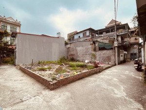 lô góc đất vip ô tô vào cách phố chỉ 20m long biên siêu hot