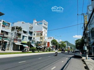 [ nhà 2 tầng mặt tiền 2/4 _ đối diện sos ] ** cách biển hòn chồng : 1,5km * giá : 10,6 tỷ