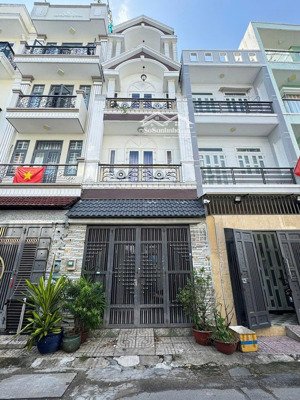 hiếm, nhà thuê khu vip tô hiệu & hòa bình, 4x14m, 3.5 tấm & sân thượng | 17 triệu