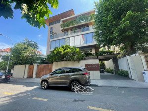 (hot) ngộp bank bán nhà hẻm xe hơi vip 8m nguyễn bỉnh khiêm q.1 trệt 3lầu st dt: 13 x 15 giá 39.5tỷ