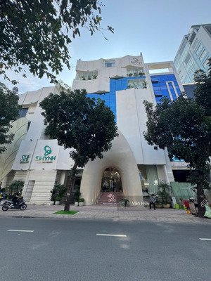 bán tòa nhà mặt tiền đường 3 tháng 2, quận 10 - dt: 4.2x25m - hầm 7 tầng - dts: 600m2 - giá: 40 tỷ