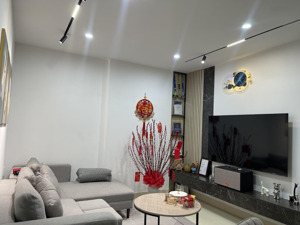 cần cho thuê gấp căn hộ cao cấp 2pn nội thất cao cấp, liên chiểu, đà nẵng