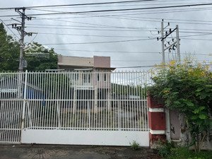 thanh lý nhà mặt tiền ngang 14m tổng dt 1124m2 ql1a hàm đức, bình thuận. tl