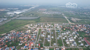 mặt đường 26m tđc bắc sông cấm giai đoạn 2. hướng: đông nam cực hiếm. diện tích 120m2