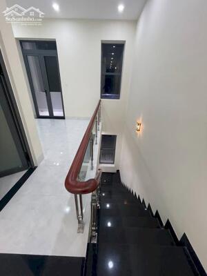 (Nhà Lầu 2 tầng Tp. Tây Ninh) Mua nhà trả góp. 650 triệu/công chứng, vào ở ngay luôn