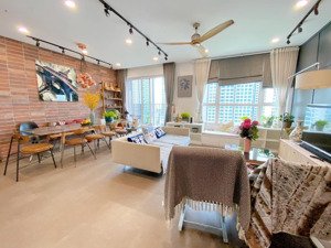 sở hữu ngay căn 3 phòng ngủ view nội khu full ban công tây bắc nội thất diện tích 130m2 giá 10,5 tỷ