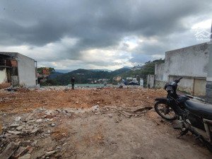 đất đặng thái thân p3 đường ô tô bằng phẳng 300m full thổ