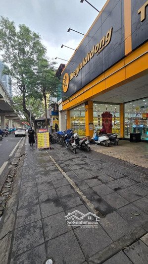 siêu hiếm, nhà mặt phố cầu diễn, 100m2, mặt tiền 5m, cấp 4, 2 thoáng trước sau, giá 25.8 tỷ,k.doanh