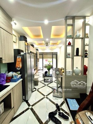 bán nhà lô góc 2 mặt thoáng hơn 7 tỷ - 4 tầng 33m - ngõ ba gác tránh xe máy - cách phố 30m