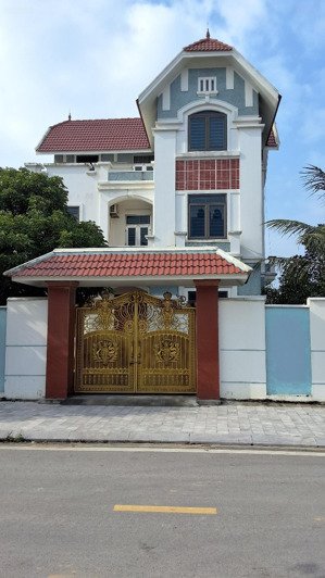 hơn 30 triệu/m2: bán lô nhà vườn 175m2, biệt thự 328m2 - cửa lò beach villa - đối diện vin wonder