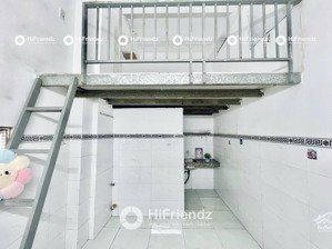 phòng trọ gác cao - có thang máy - giá rẻ - gần ngã tư bốn xã