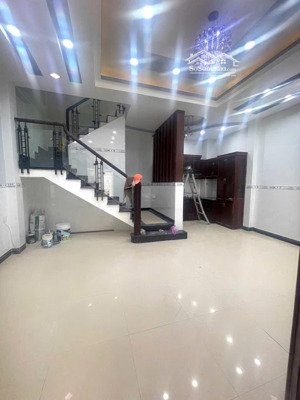 nhà mới trệt 3 lầu có 5pn 4wc hẻm xe hơi thông nguyễn tư giản p12 gv giá 15 triệu