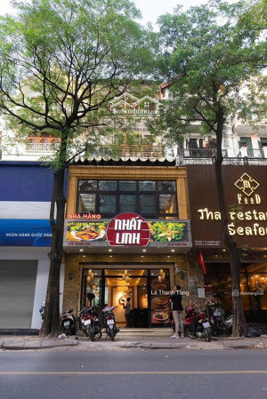hot - cho thuê nhà mặt phố chùa láng, dt: 90m2 x 3t,mt: 4m chuẩn,vị trí đẹp nhất phố,kd mọi mô hình