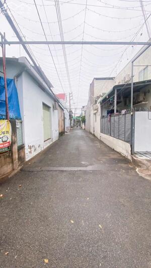 Bán nhà mặt tiền đường số 13, Bình Trưng Đông, Q2, căn góc 66m², 2PN, giá 6.8 tỷ TL