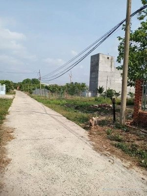 chính chủ cần bán đất tt thị trấn