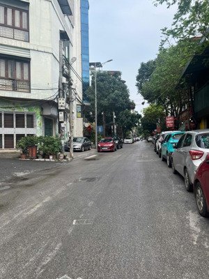 cầu giấy - phân lô - gara ô tô - ngõ rộng thoáng - gần phố - 7 tầng thang máy