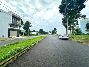 bán đất thổ đường số 1 thuộc kdc đại dương , phường 6 , tp tân an _ diện tích : 5 x 20m2 ( lề 5m ).