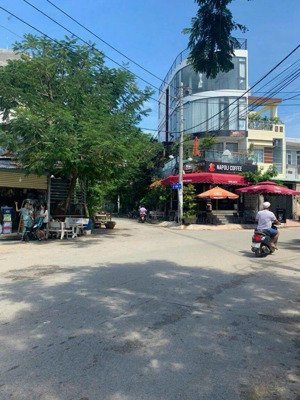 bán lô đất hẻm đường 8 lò lu quận 9 dt 99m ngang 5 giá 4,5 tỷ đường ô tô, shr chốt 
