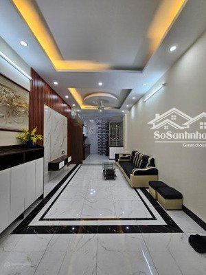 chính chủ nhờ bán căn nhà trung tâm thạch bàn 5 tầng - siêu đẹp, siêu thoáng, giá rẻ nhất khu vực