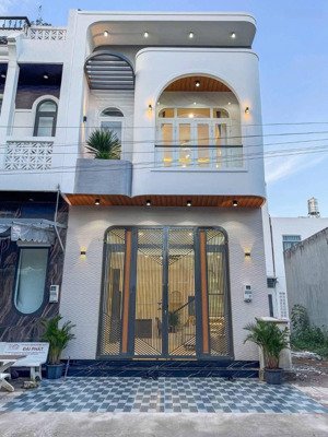 bán nhà riêng phường tân an, thủ dầu một, bình dương, 2,1 tỷ, 100m2 cực đẹp