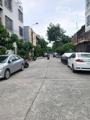 sát bên phố tây an thượng đi bộ ra tắm biển nhà 80m2 ngang 5 vuông vất nhà 2 tầng