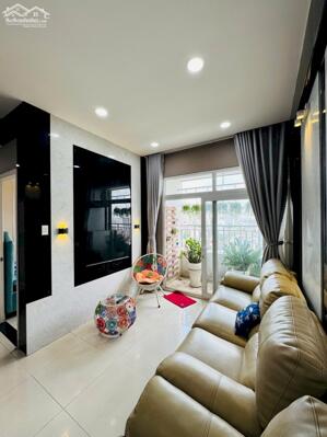 Chung cư Âu Cơ Tower, 2 Phòng Ngủ, 74m2 Cần Bán Gấp. Liên Hệ: 0898438990