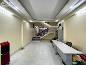 Bán nhà 4 tầng 90m2 phố Thư Trung, tuyến 2 đường Tô Vũ, Văn Cao, Hải Phòng